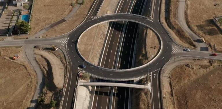 Imagen noticia: Aspecto final (visible la pasarela peatonal – cicloturista) - Ministerio de Transportes, Movilidad y Agenda Urbana.