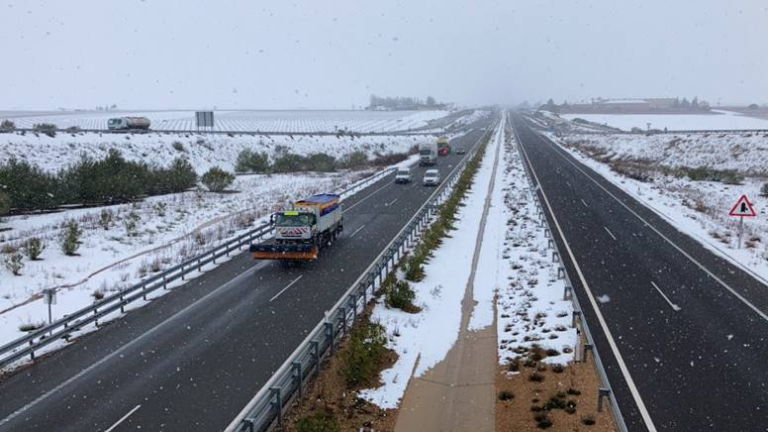 Imagen noticia: Carretera con nieve