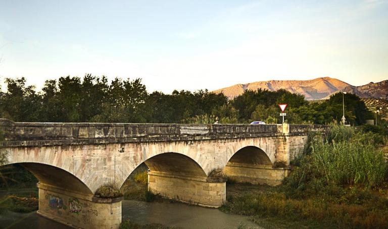 Imagen noticia: N-323. Puente sobre el río Jaén - Ministerio de Transportes, Movilidad y Agenda Urbana.
